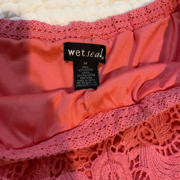 Pink Wet Seal lace shorts. Only worn a few times, excellent condition. - Picture 2 of 3